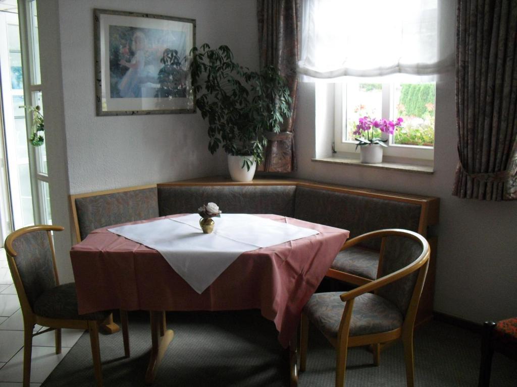 Hotel Dribischenhof à Usseln Extérieur photo